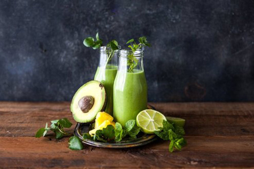 Watercress, avocado and lime smoothie